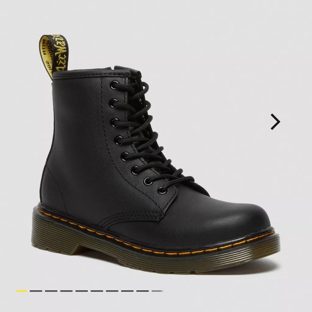 Dr. Martens JUNIOR 1460 SOFTY T LEATHER LACE UP BOOTS